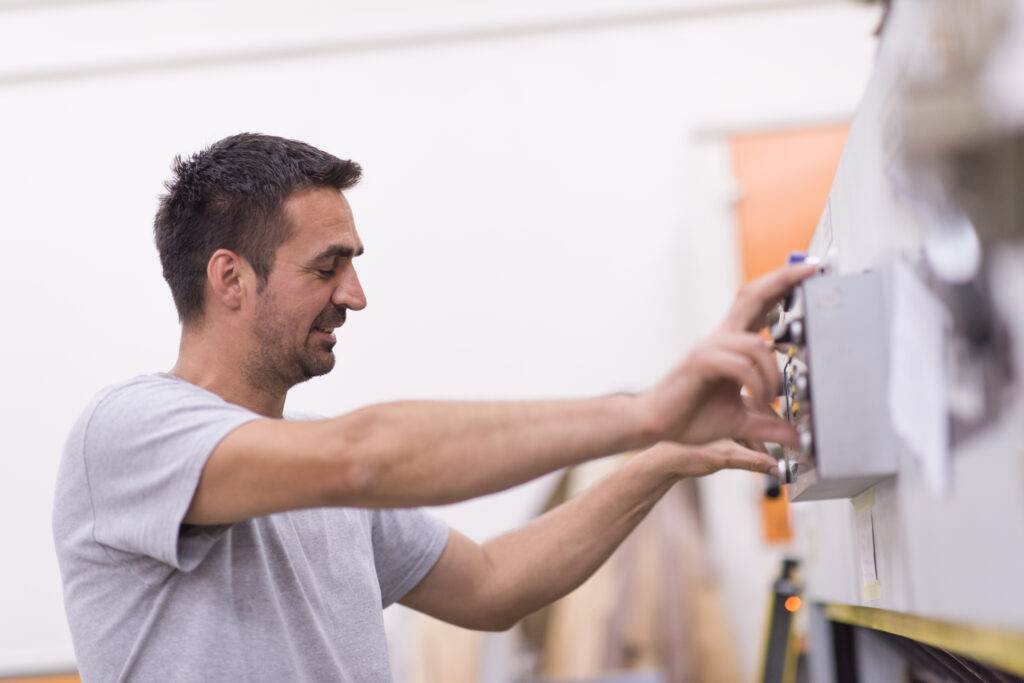 Cutting-Edge Solutions for a Spotless Future: Exploring the Frontiers of Commercial Cleaning